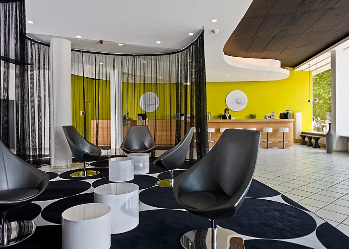 Otel Tryp By Wyndham Frankfurt 3*