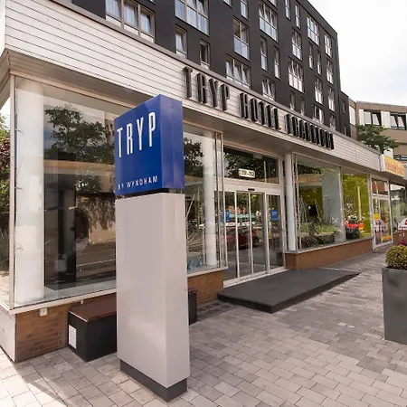 Tryp By Wyndham Frankfurt 3*