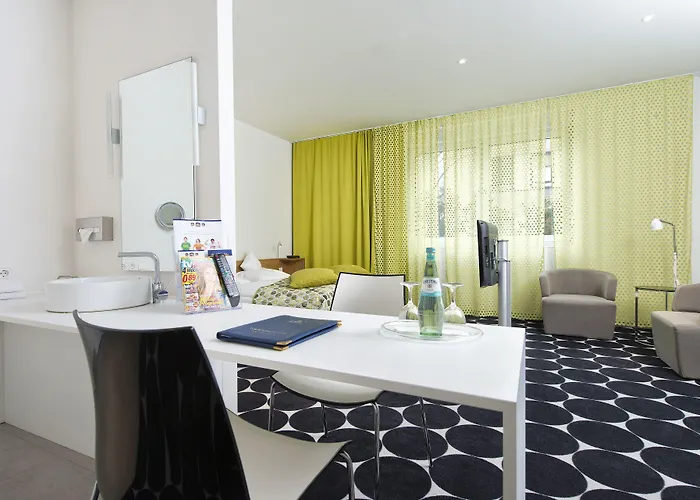 Tryp By Wyndham Frankfurt Отель Франкфурт-на-Майне